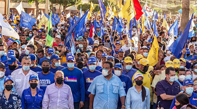 Manuel Rosales cierra campaña en Maracaibo: “Ya lo que se siente es una victoria en el Zulia” (Fotos+videos)