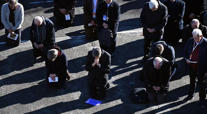 Francia: Iglesia venderá sus bienes para indemnizar casos de pederastia