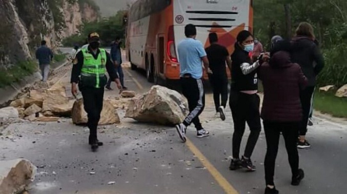 Terremoto en Perú deja 12 heridos y mil 670 damnificados