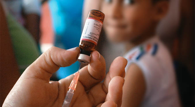 Sociedad de pediatría rechaza uso de candidatos vacunales en niños