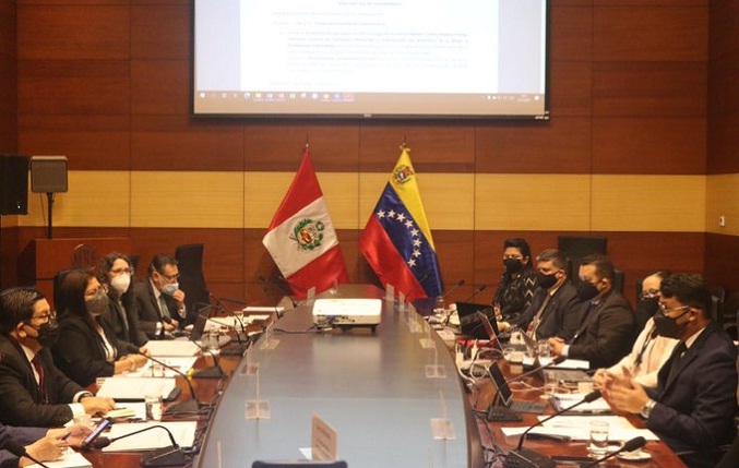 Venezuela y Perú realizan reunión bilateral para establecer mecanismos de servicio consular