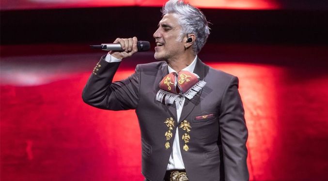 Alejandro Fernández llevará en febrero a Santo Domingo su gira Amor y Patria
