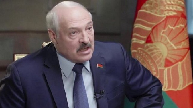 Lukashenko anuncia ilegalización de todas las ONG opositoras