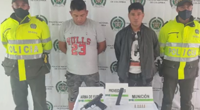 Detienen a dos venezolanos con armas de la Fanb en Colombia