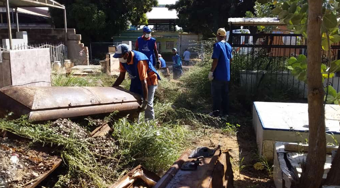 Con más de 50 trabajadores inicia el saneamiento del Cementerio Municipal de San Francisco