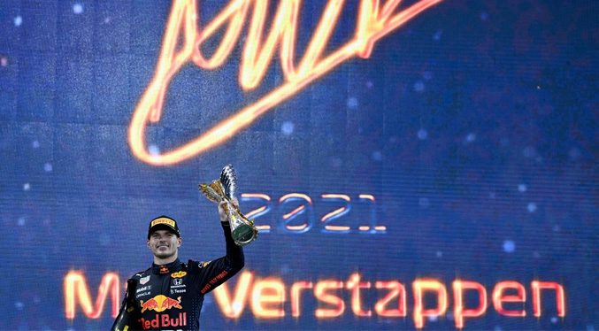 Max Verstappen es el nuevo campeón del Mundial de Fórmula 1 en final electrizante (Video)