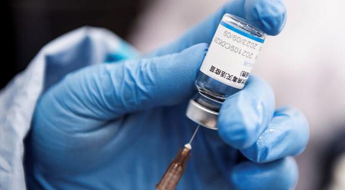 Vacunas de refuerzo pierden eficacia ante la Ómicron