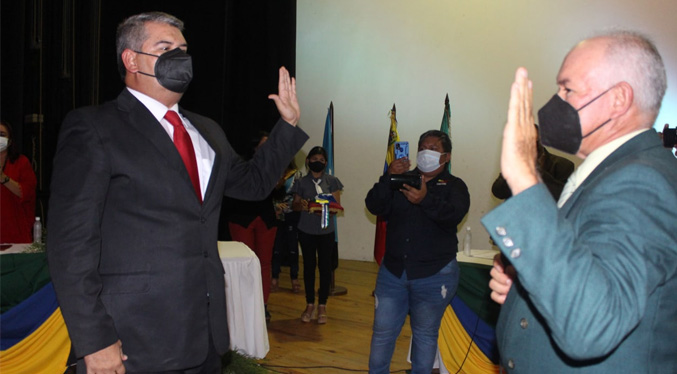 Juramentan a Luis Caldera como Alcalde de Mara por quinto período