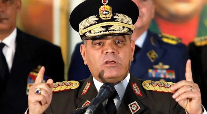 Padrino López califica de provocación sobrevuelo de naves estadounidenses en Guyana