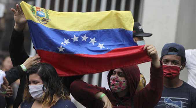 Alcaldes colombianos firman un manifiesto contra la xenofobia y apoyan a los venezolanos