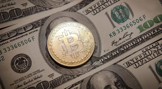 Bitcóin vence la caída del fin de semana y supera los 50 mil dólares