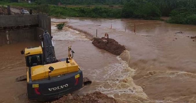 Lluvias y crecidas de ríos dejan ocho muertos en Bolivia