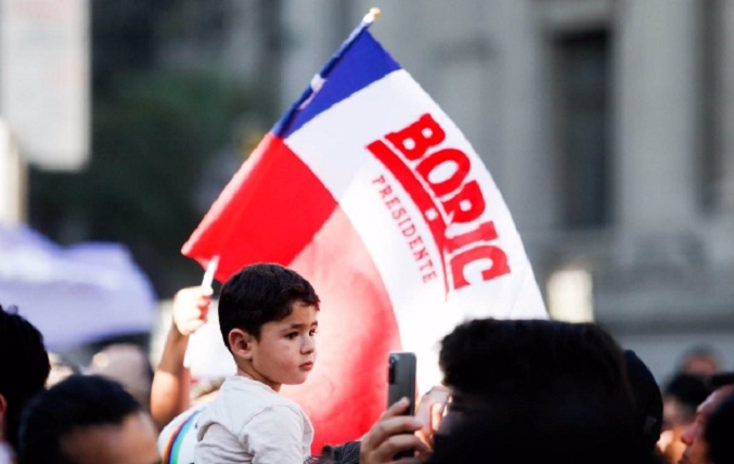 El izquierdista Boric gana la Presidencia de Chile con más del 55 % de los votos