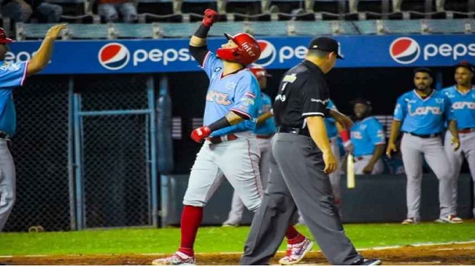 Los Cardenales vuelan más alto que las Águilas en el Luis Aparicio “El Grande”