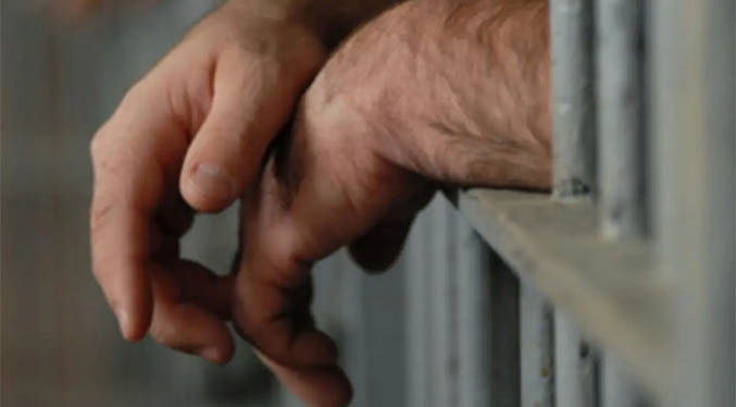 Condenan a 20 años de prisión a hombre por abusar de una adolescente de 14 años