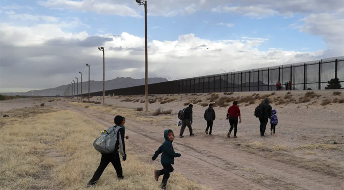 EEUU comienza a aplicar el programa “Quédate en México” en la frontera de EL Paso, Texas