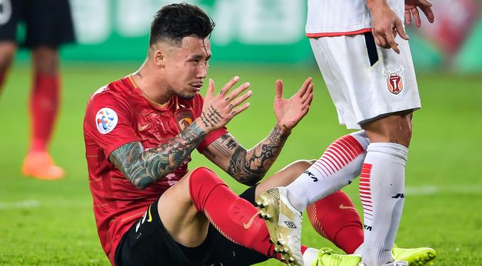 China prohíbe tatuajes a sus seleccionados de fútbol