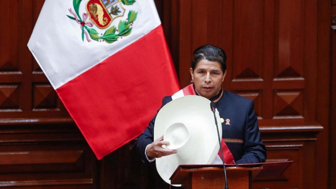 Fiscalía de Perú interroga a Castillo por intromisiones en ascensos militares