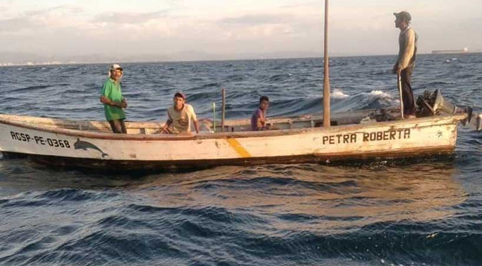 Rescatan a tres pescadores y un niño en Anzoátegui