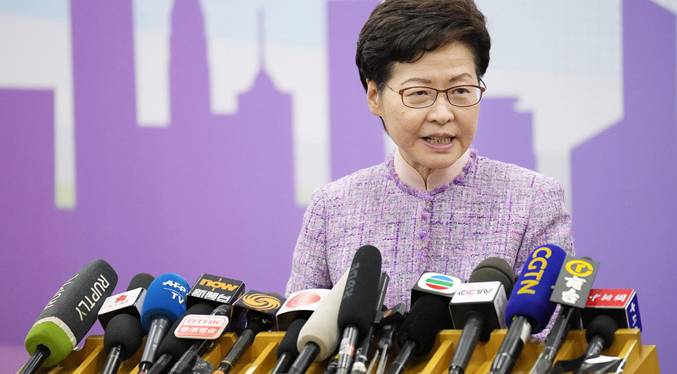 Confinan en Hong Kong a altos funcionarios que asistieron a una fiesta