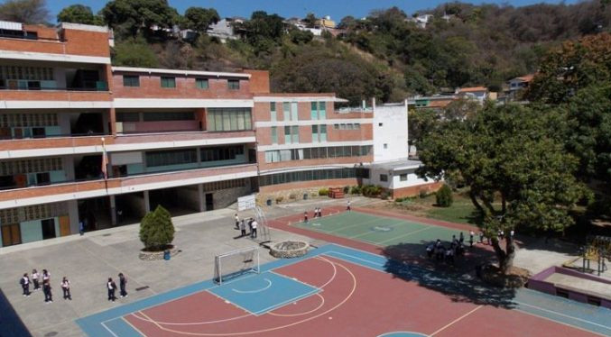 Investigan a un profesor de un colegio de Caracas por abuso sexual de un niño