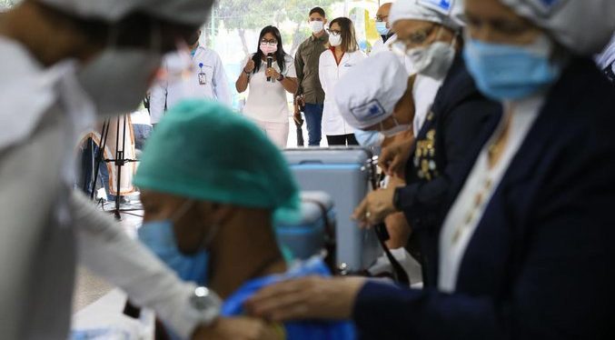 Sociedad Venezolana de Infectología pide aumentar pruebas gratuitas para COVID-19
