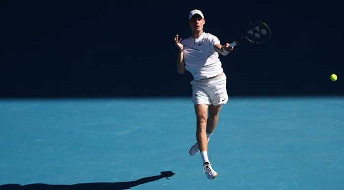 Shapovalov adelanta a Canadá ante Argentina en la Copa Davis