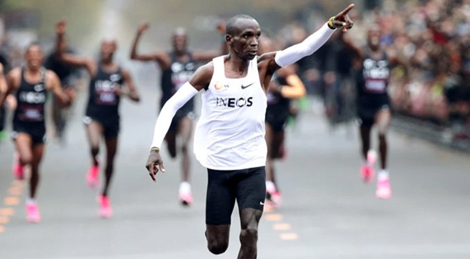 Kipchoge buscará histórico tercer oro olímpico en el maratón de París-2024
