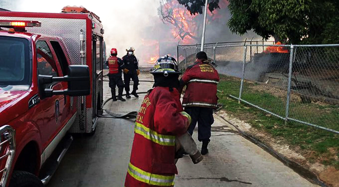 Reportan incendio en Fuerte Tiuna (Fotos + Video)