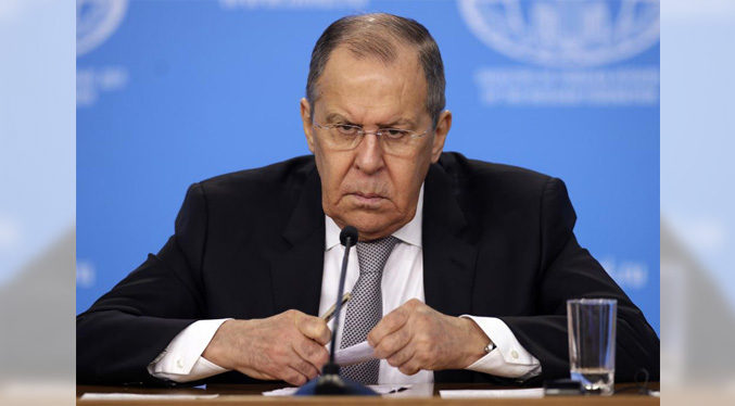 Rusia rechaza el cierre del espacio aéreo a canciller Lavrov