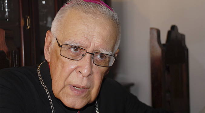 Monseñor Lückert está «consciente y estable» tras sufrir un accidente cerebrovascular