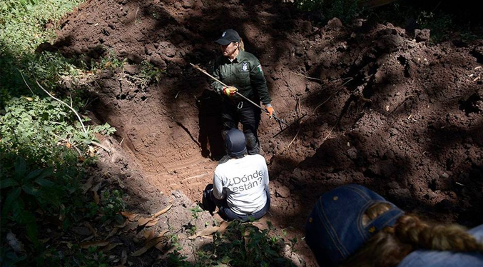 Nueve cuerpos aparecen en una fosa clandestina utilizada por un capo de Sinaloa