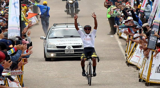 Roniel Campos acaricia el título de la Vuelta al Táchira
