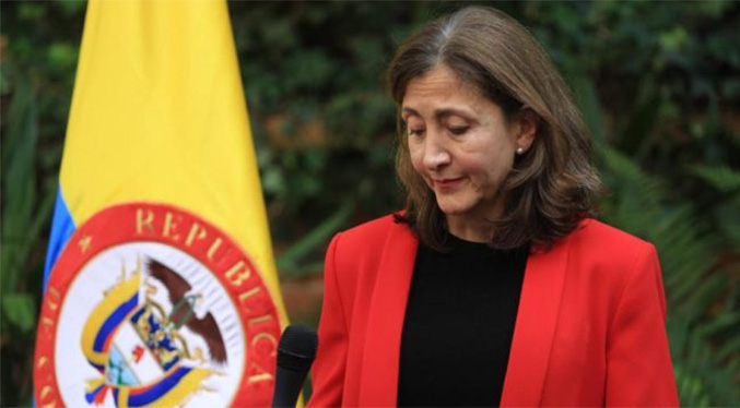 Betancourt deja la coalición de centro y buscará la presidencia de Colombia en solitario
