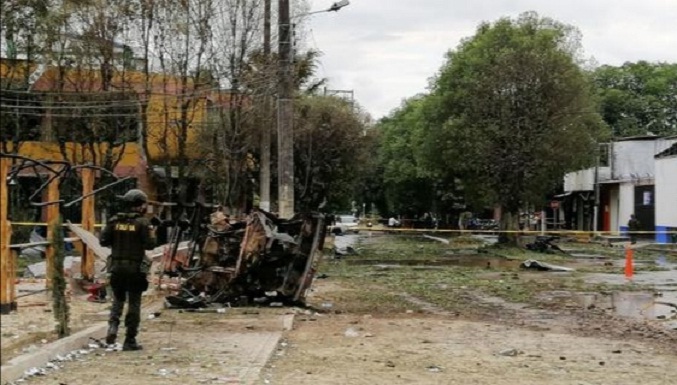 Un muerto y 24 heridos en ataques contra fuerza pública colombiana