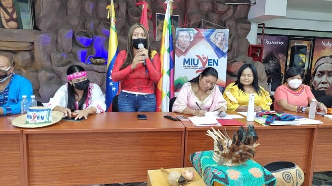 Dirigencia indígena chavista se desmarca de la alcaldesa Keyrineth Fernández