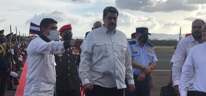 Presidente Maduro arriba a Nicaragua para asistir a la toma de posesión de Ortega