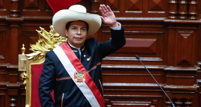Presidente de Perú da negativo a la COVID-19 tras contagio de ministros