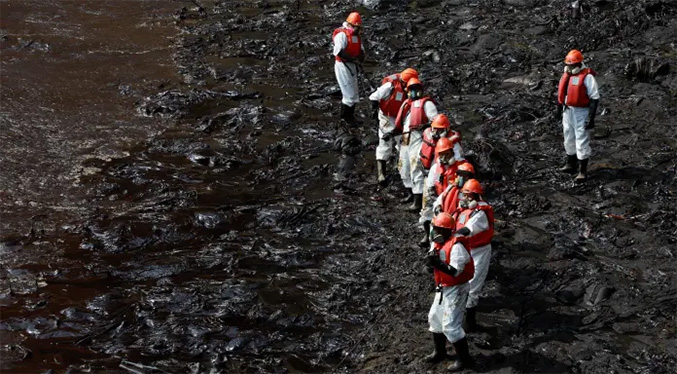 Repsol niega nuevo derrame de crudo reportado por las autoridades peruanas