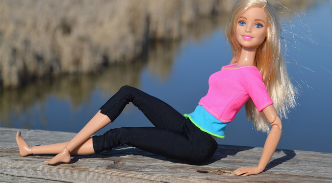 Presentan una Barbie de colección para conmemorar el Año Chino (Foto)