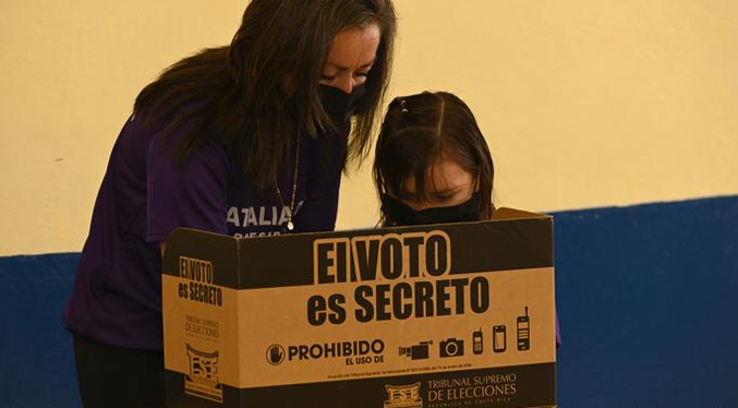 Costa Rica irá a una segunda vuelta electoral para escoger al presidente