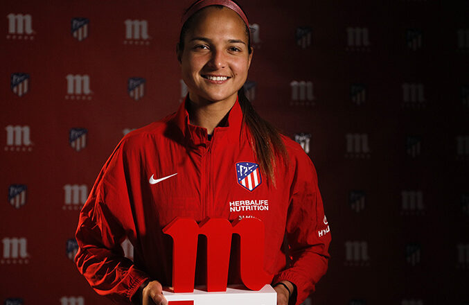 Atlético de Madrid: Deyna Castellanos recibe premio Jugadora Cinco Estrellas