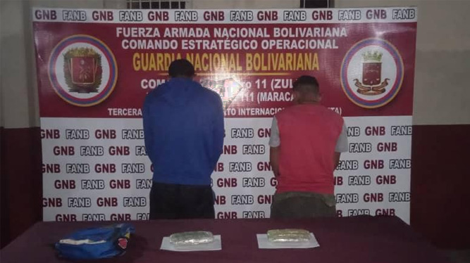 GNB captura a dos traficantes de droga con medio kilo de marihuana