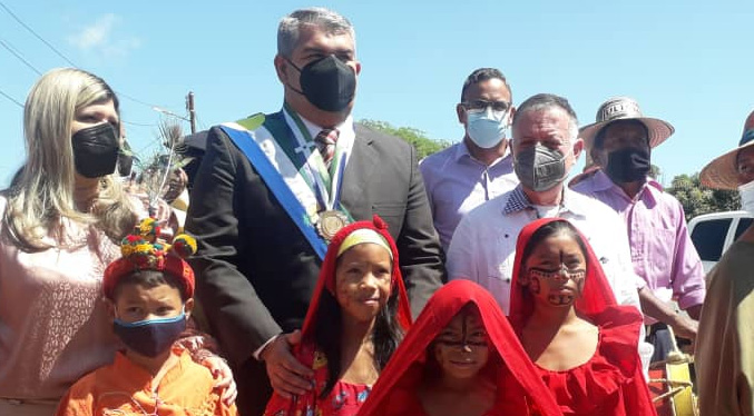 Arias Cárdenas desde Mara: Debemos activarnos urgente para recuperar al Zulia