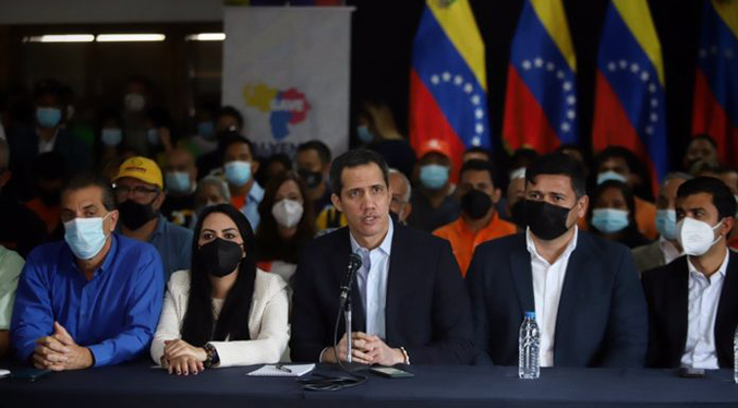 Guaidó llama a exigir elecciones libres y a presionar en las calles