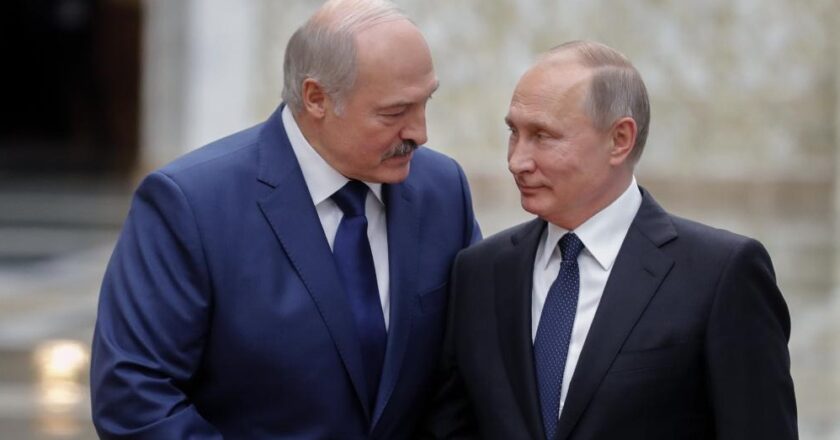 Lukashenko dice que Bielorrusia no participa en la operación militar rusa
