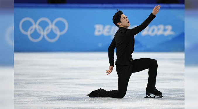 Chen, nuevo récord mundial en programa corto de patinaje