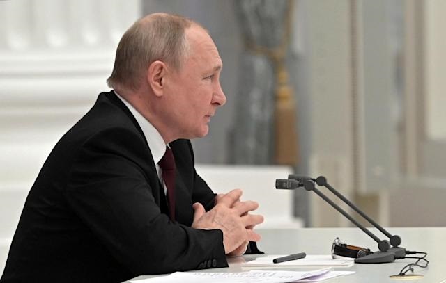 Putin reconoce independencia de separatistas prorrusos de Donetsk y Lugansk