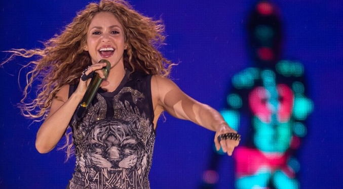 Fans de Shakira afirman que la cantante está embarazada (Video)