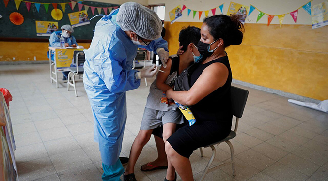 La mitad de la población de los países pobres de América sigue sin vacunar